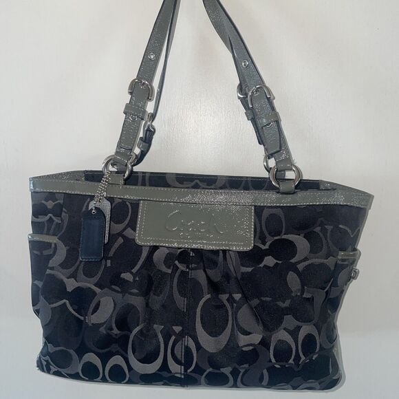 Coach  Bag In Signature Canvas Handbag - Black/Gray. PURS250 - Picture 1 of 10